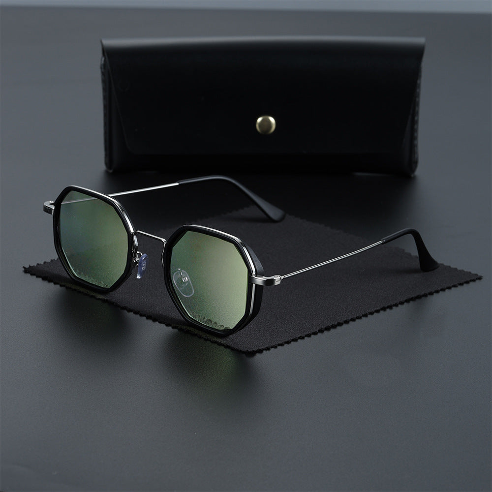 Avenoir Shades
