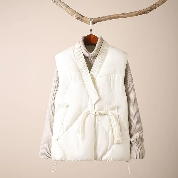 Elandra Vest