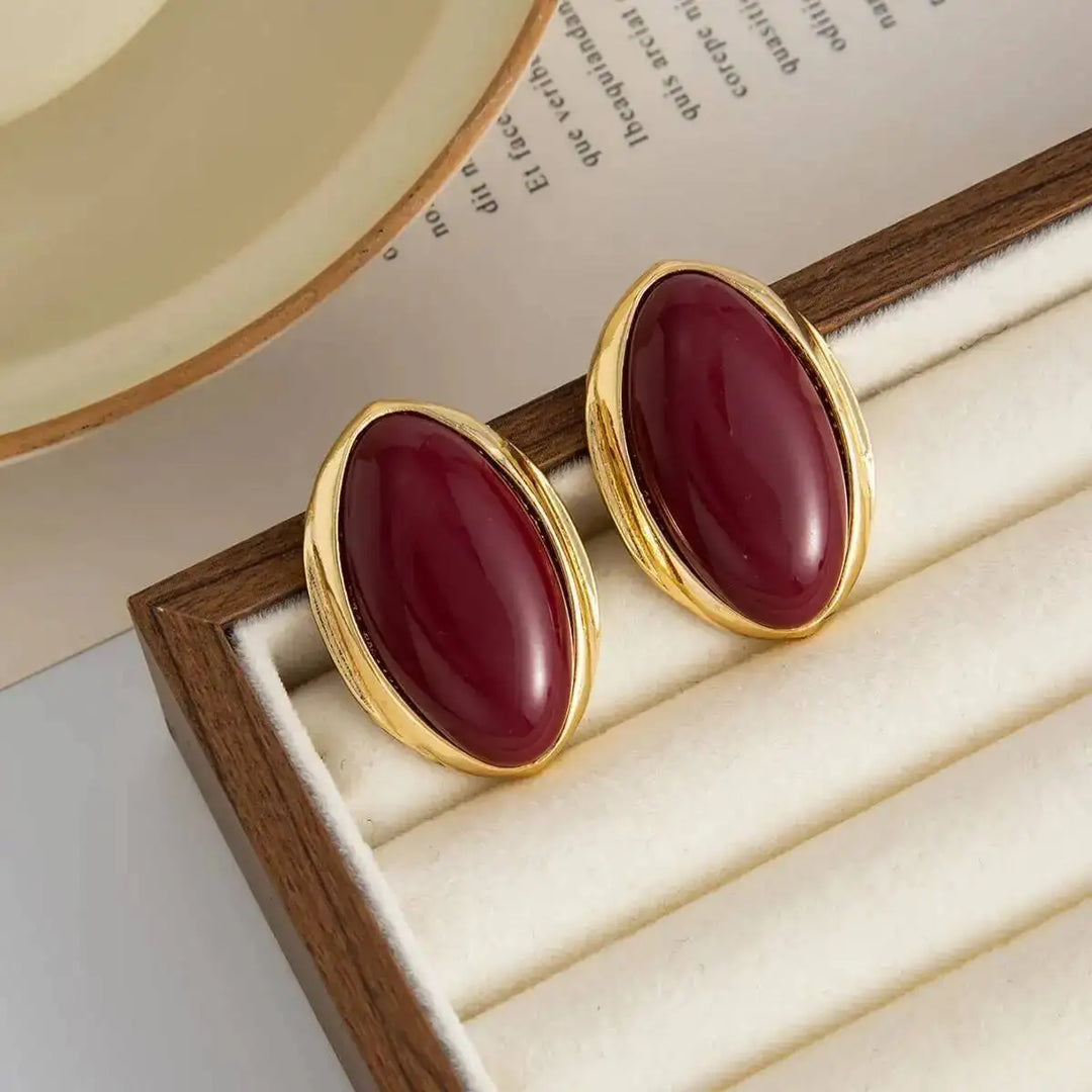 Verdeluxe Oval Earring